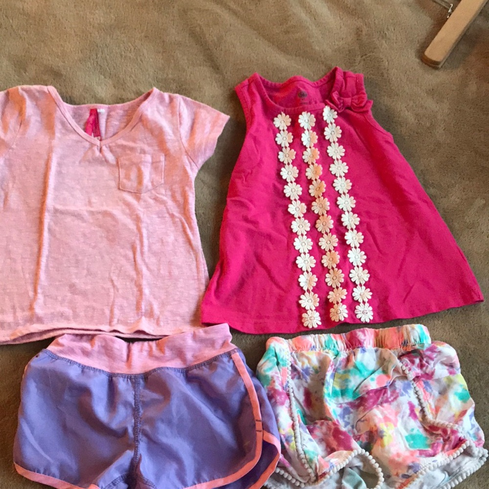Girls shirt and shorts lot